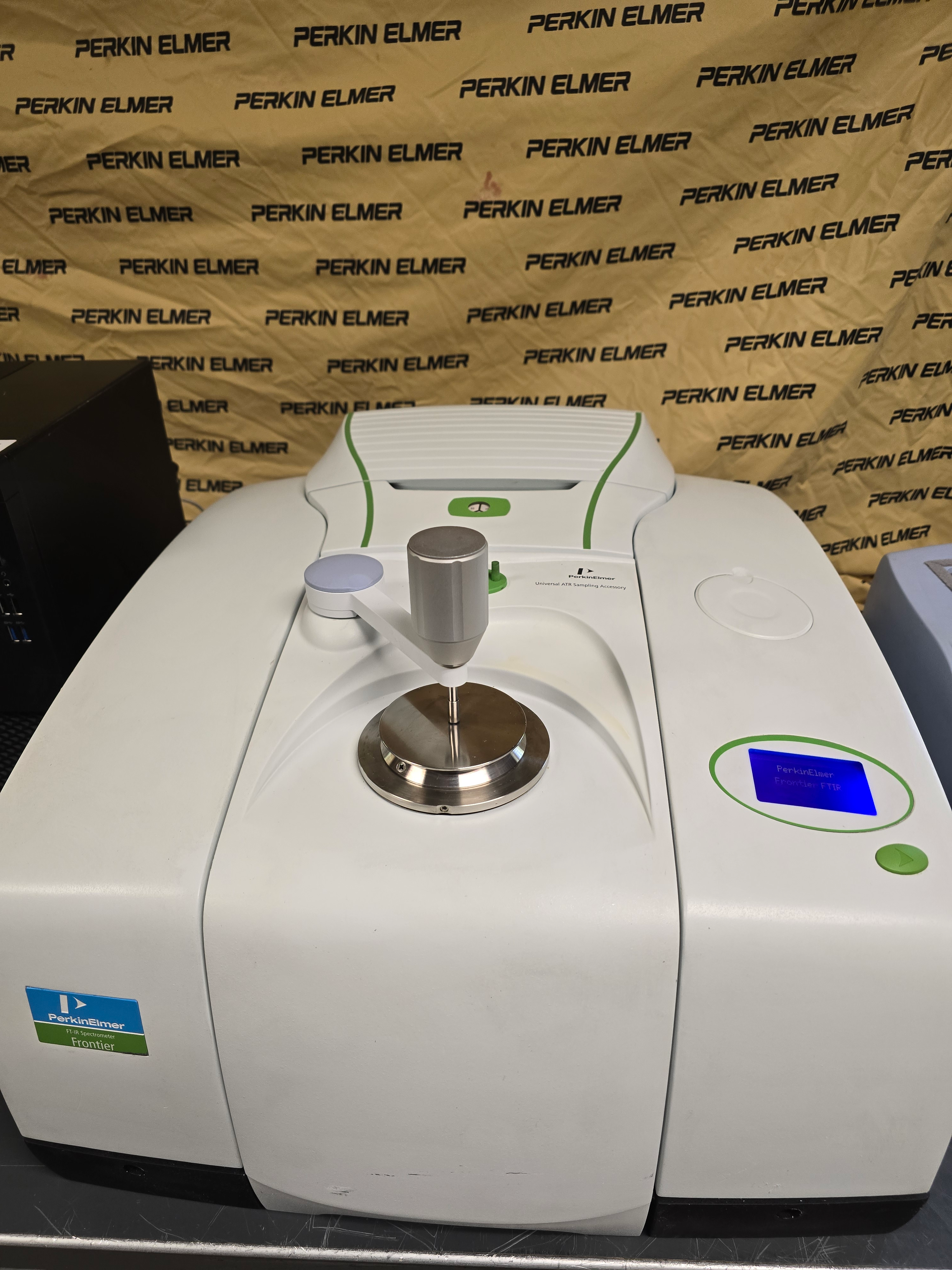  PerkinElmer FTIR Spectrometer 